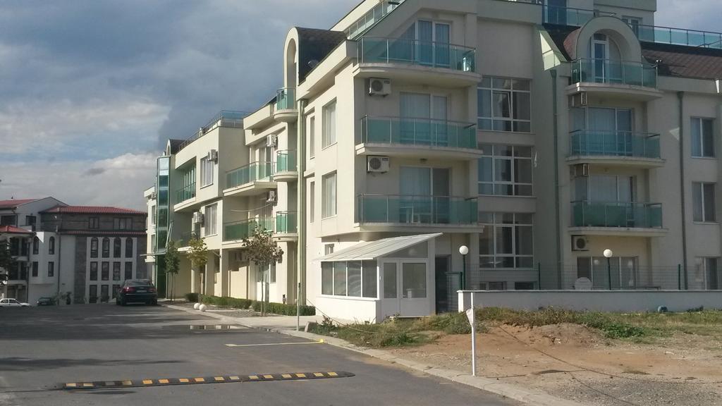 Alexander Lozenets Beach Complex Apartment Экстерьер фото